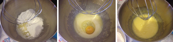 Per preparare i biscotti di frolla montata per prima cosa mettete il burro ammorbidito nel cestello della planetaria, poi aggiungete lo zucchero a velo e montate bene il tutto. Successivamente aggiungete l’uovo e montate ancora l’impasto per qualche minuto fino a che otterrete un composto cremoso ed omogeneo.