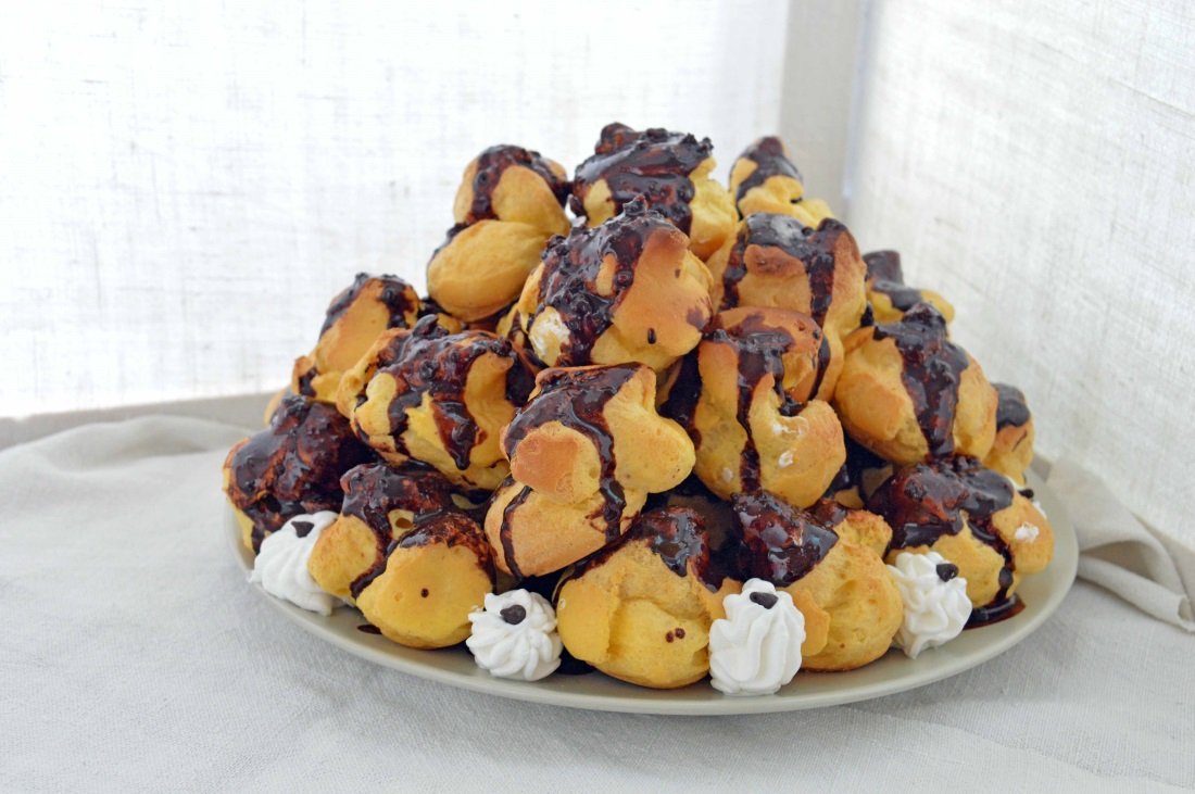 xProfiterole.jpg.pagespeed.ic.wnrB4t9TR5