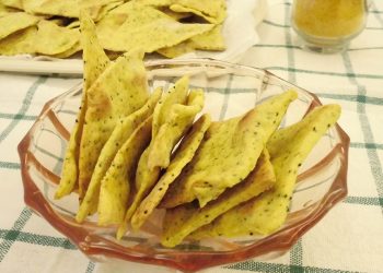 crackers-curcuma-e-semi-di-papavero-presentazione-ok