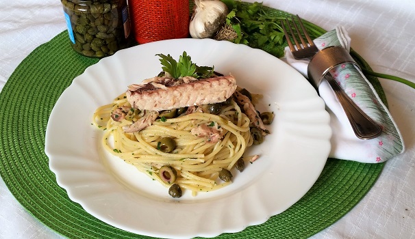 Ed ecco pronti gli stuzzicanti e gustosi spaghetti al verde.
 