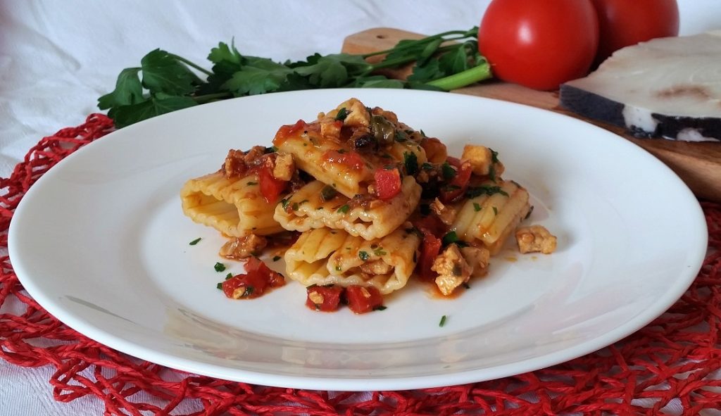 paccheri al ragù di pesce spada