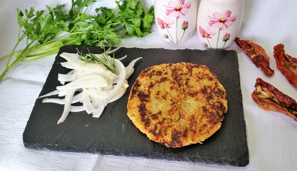 Ecco pronto da gustare il vostro hamburger vegetariano.