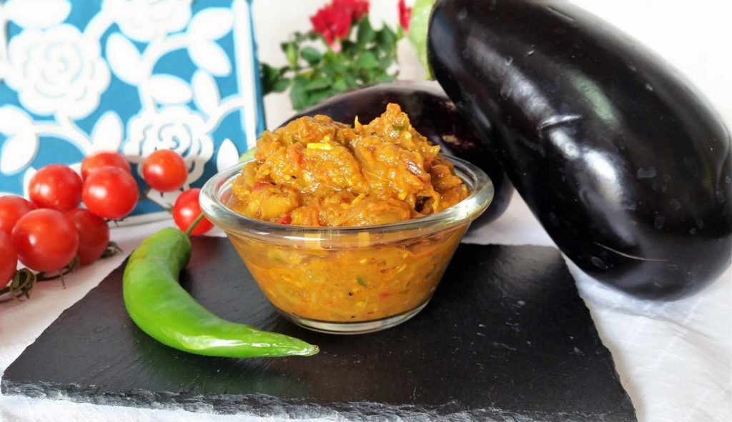 Baingan ka bharta ( crema di melanzane speziate) Baingan ka bharta ( crema di melanzane speziate)