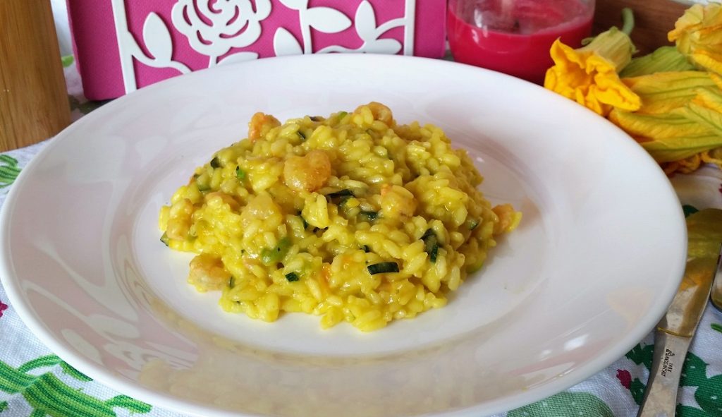 risotto ai fiori di zucca con gamberi e zafferano