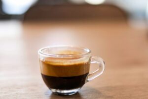 Dolcificare caffè senza usare lo zucchero