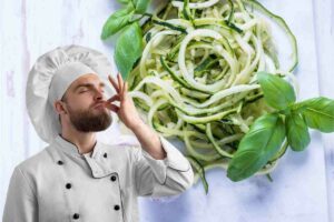 chef e zucchine pasta e zucchine cremosa