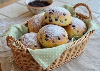 pangoccioli soffici pieni di gocce di cioccolato ricette.com