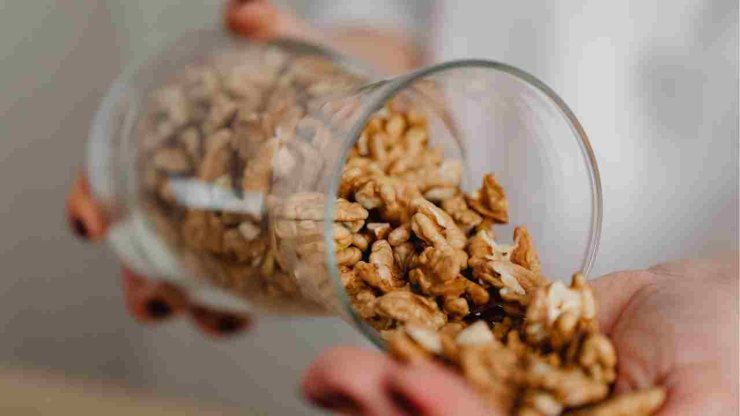 cosa succede al tuo cuore se mangi le noci ricette.com