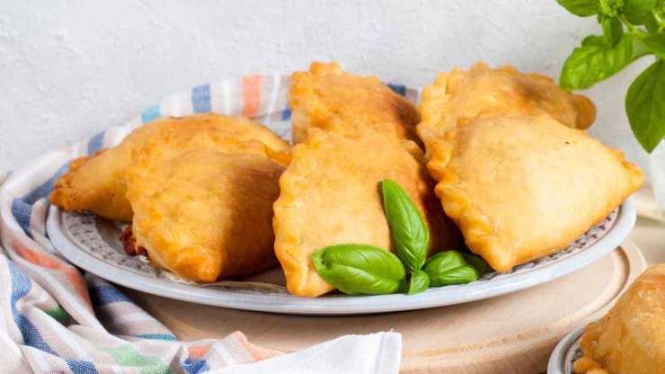 panzerotti pugliesi senza lievitazione ricette.com