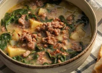 zuppa di cavolo nero patate salsiccia ricette.com