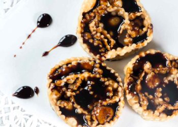 cartellate pugliesi con vincotto