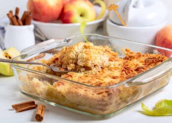 pirofila con crumble di mele