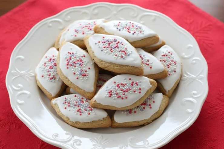 biscotti con glassa bianca