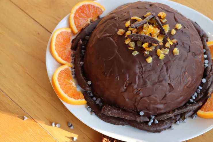 Parrozzo abruzzese al cioccolato e arancia