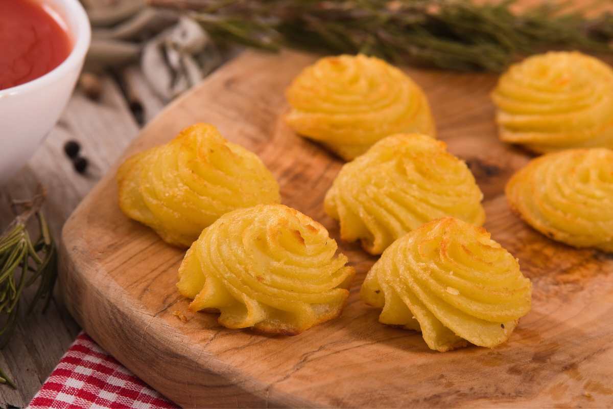 Nessuno che pensa mai al contorno: con le patate duchessa vai sul sicuro, la ricetta originale
