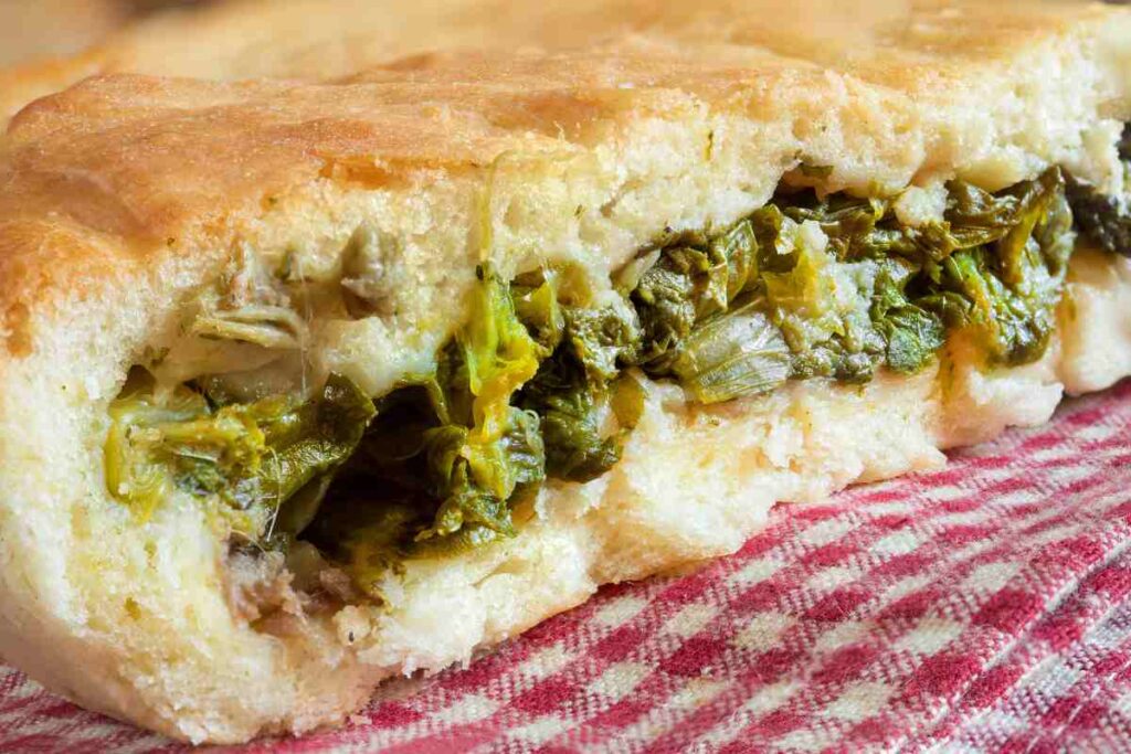 pizza di scarola interno