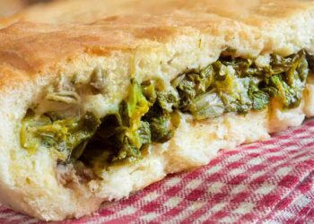 pizza di scarola interno