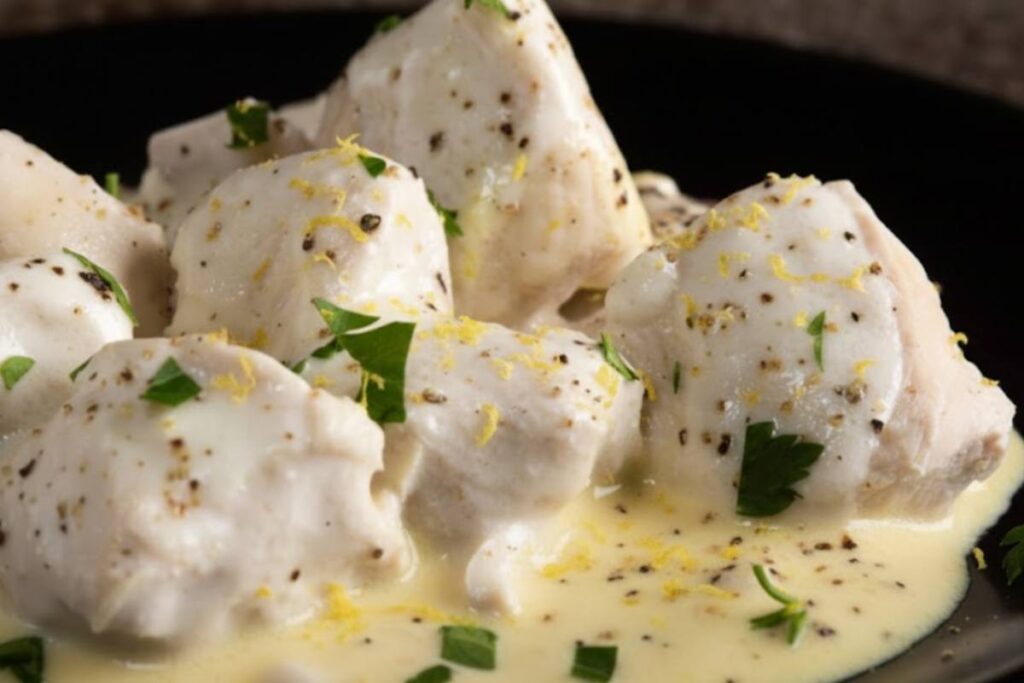 pezzi di pollo cremosi al limone