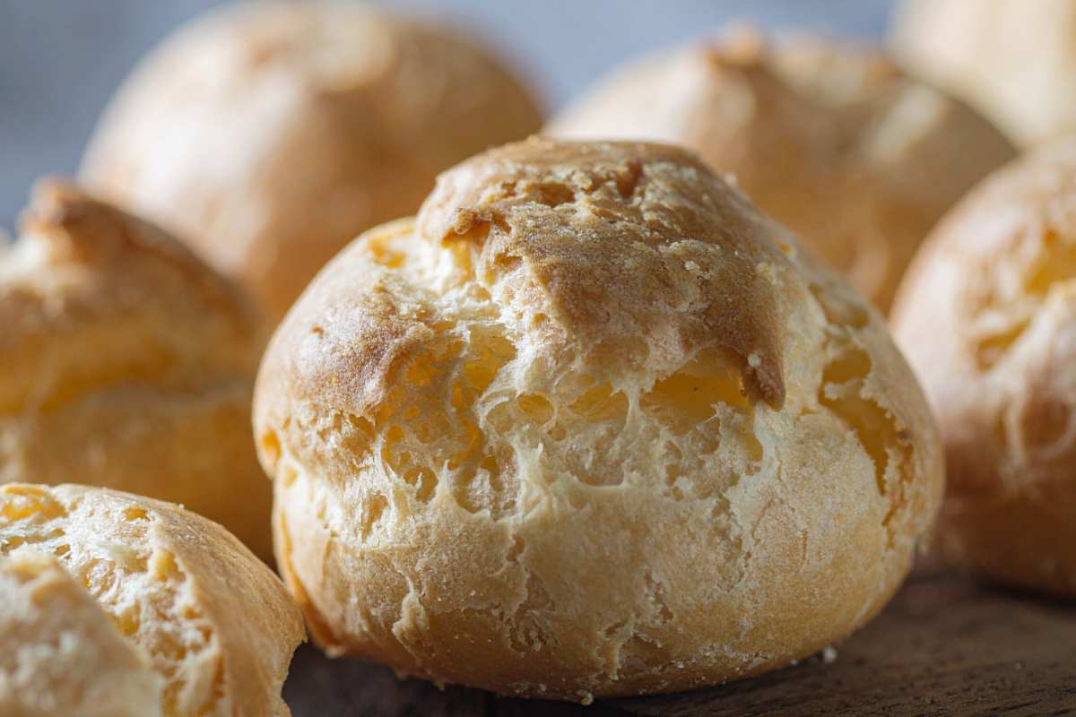 Puoi farcirli come vuoi i miei bignè infallibili: la ricetta base a prova di antipasti e dessert