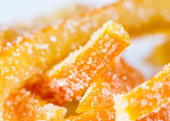 scorze d'arancia candita con zucchero