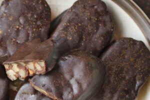 biscotti ricoperti di cioccolato