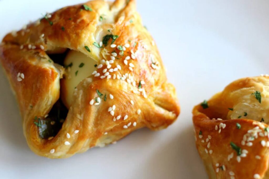 uova sode in cestini di pasta sfoglia