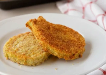 Finocchi gratinati croccanti in teglia con pangrattato e parmigiano