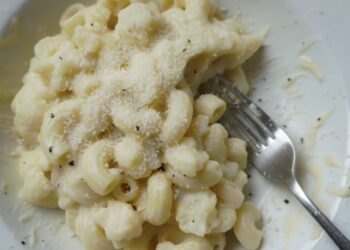 pasta con panna e cavolfiore
