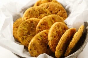 biscotti salati in ciotola