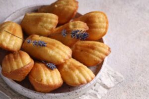 madeleine in una ciotola