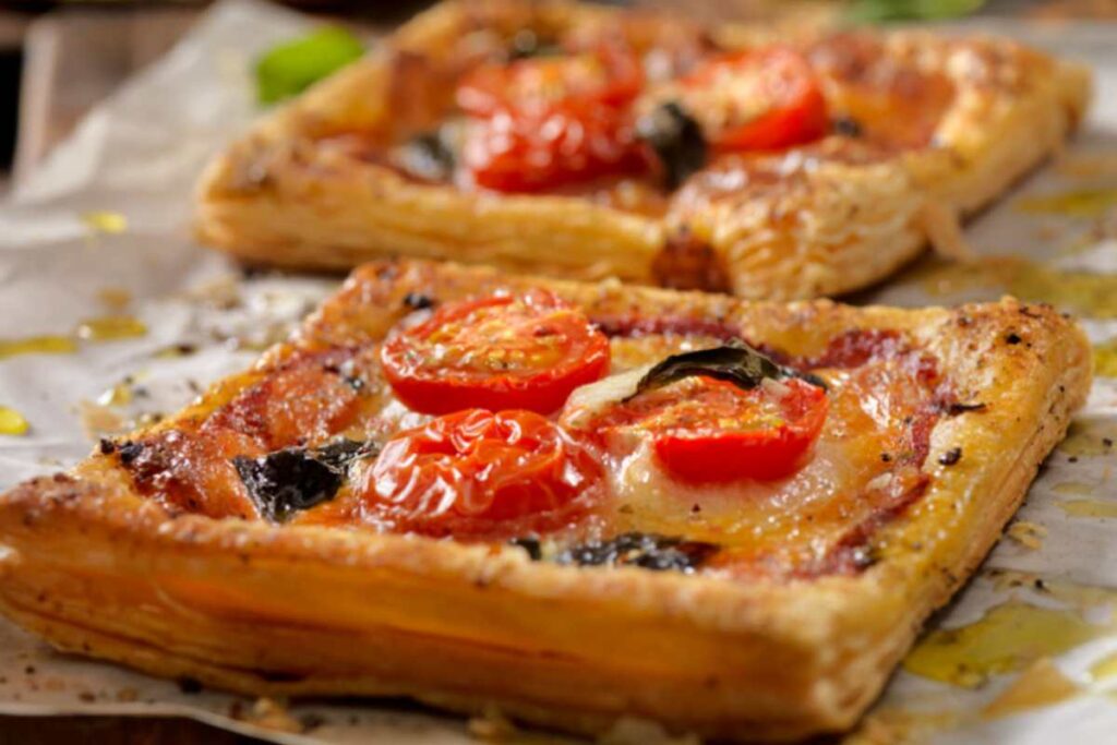 pezzi di pizza di sfoglia