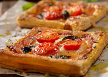 pezzi di pizza di sfoglia