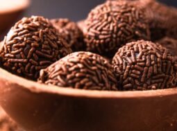 ciotola con brigadeiro