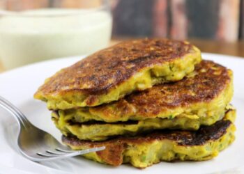 pila di focaccine di zucchine