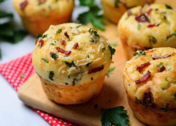 muffin al formaggio dorati