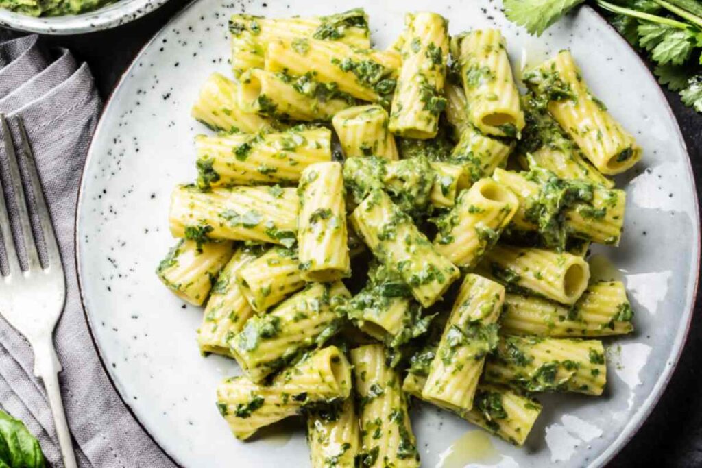 pasta con avocado cremosa