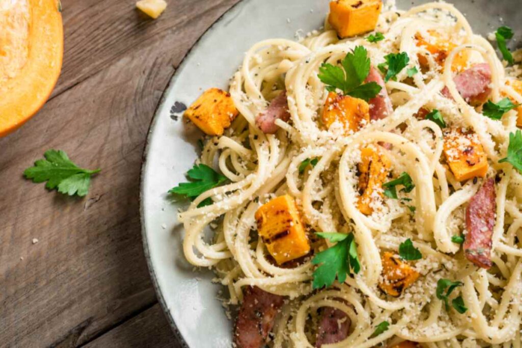 pasta con zucca e guanciale