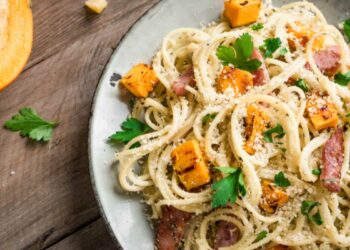 pasta con zucca e guanciale