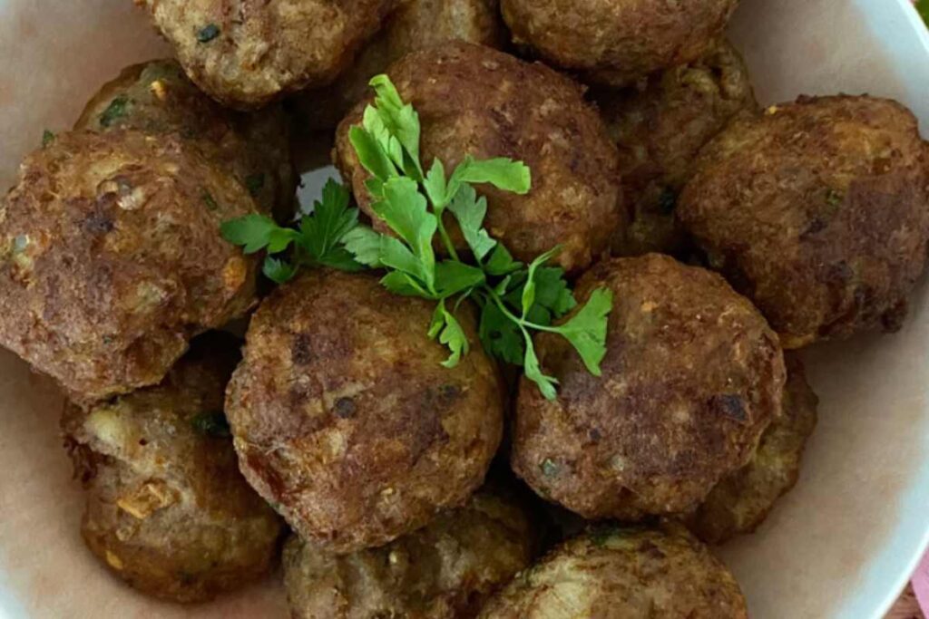 polpette zucchine polpette di zucchine in primo piano