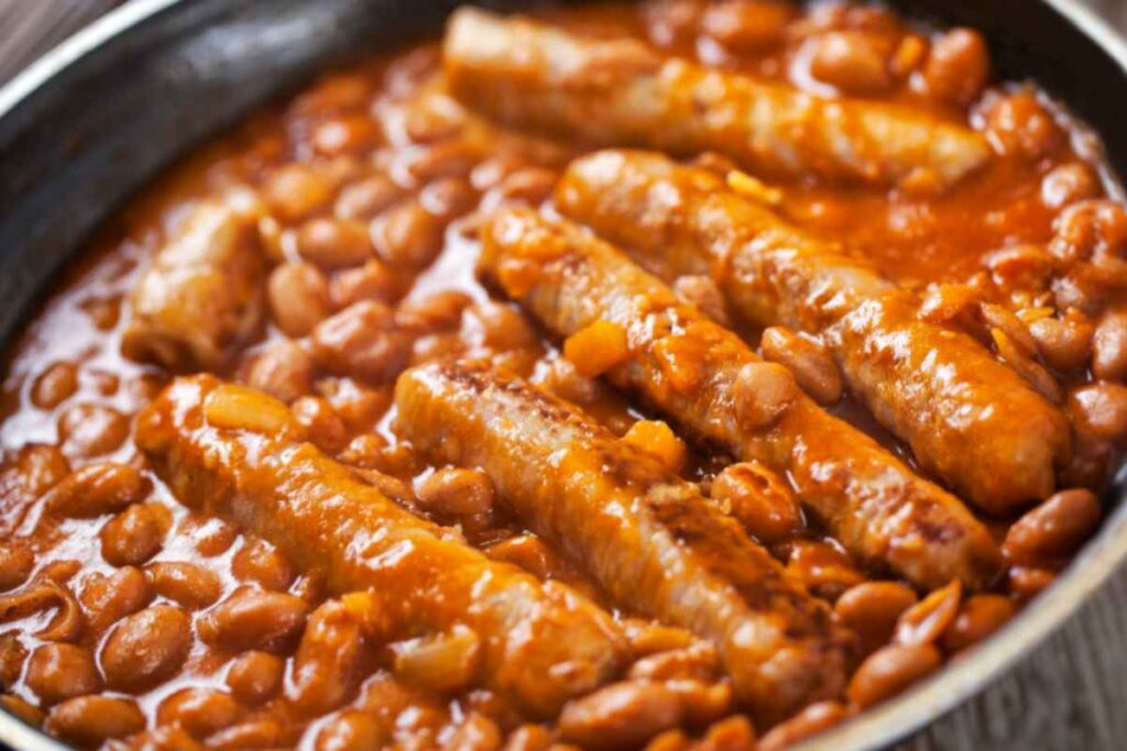 salsicce e fagioli con pomodoro