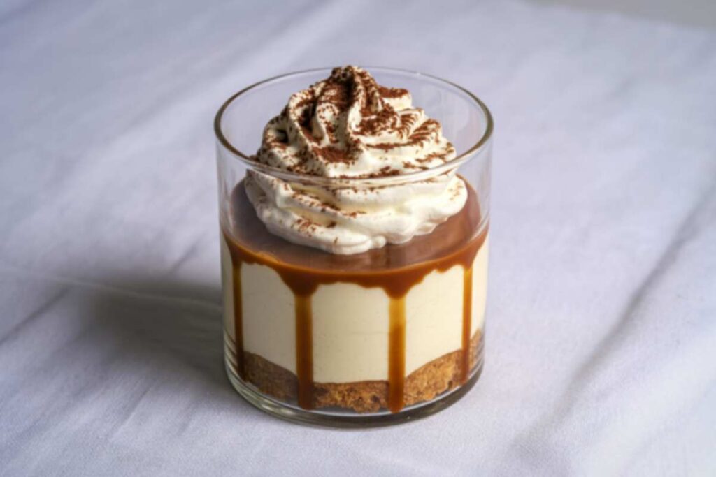 cheesecake bicchiere cheesecake cremosa in bicchiere