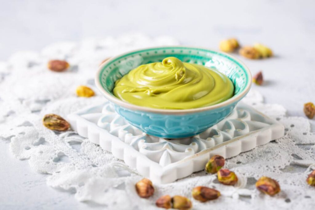 crema dolce al pistacchio
