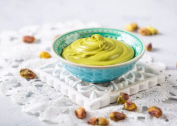 crema dolce al pistacchio