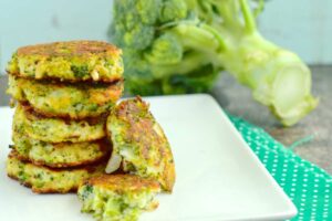 focaccine dorate di broccoli