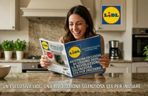 offerta-bomba-lidl-volantino-1-giugno Donna entusiasta che sfoglia il volantino Lidl del 1 giugno 2026 in cucina