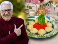 un piatto di ravioli capresi per l'omaggio a Peppino di Capri