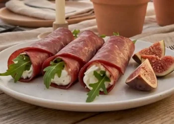 involtini con bresaola formaggio e fichi